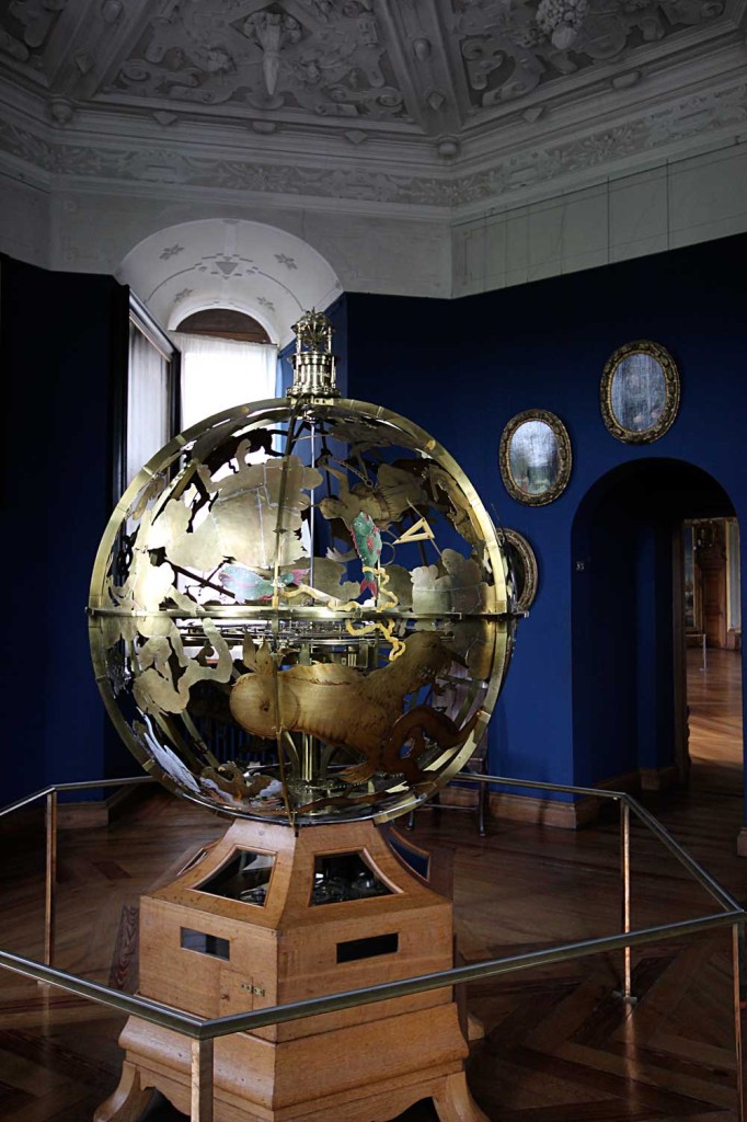 frederiks-borg-globe-celeste_01