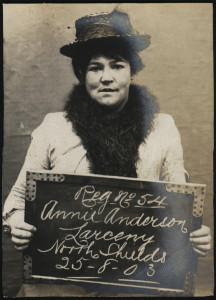 Annie Anderson, voleuse arrêtée en août 1903. Tyne & Wear Archives & Museums