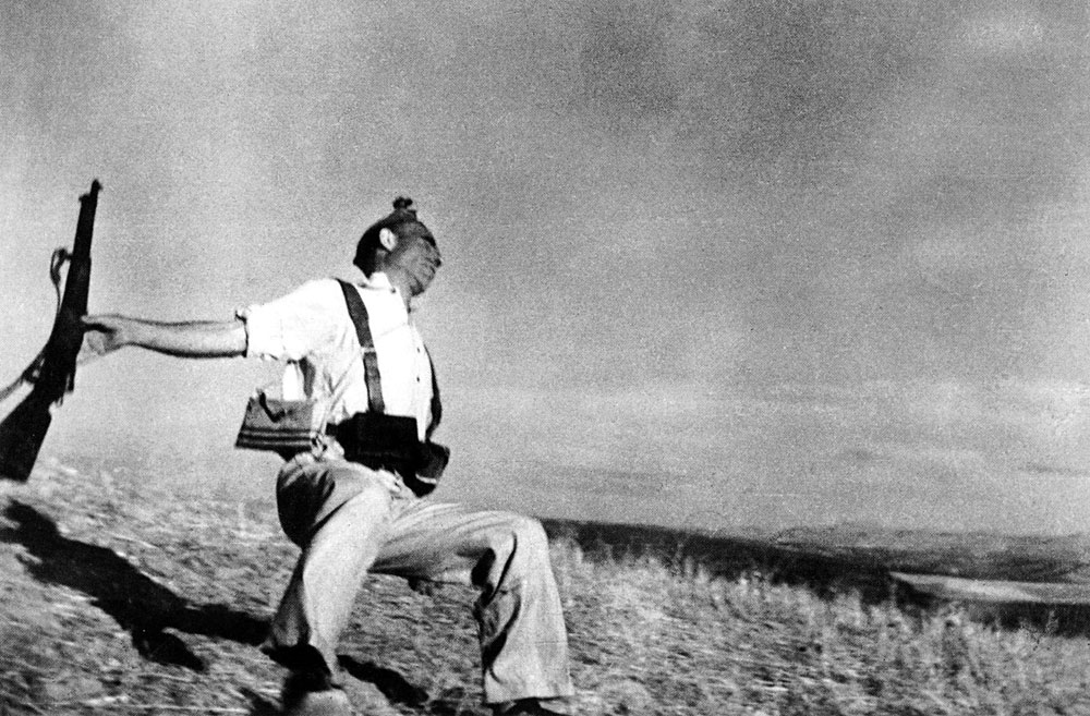 Robert Capa, Mort d'un soldat républicain, Guerre d'Espagne, 5 septembre 1936