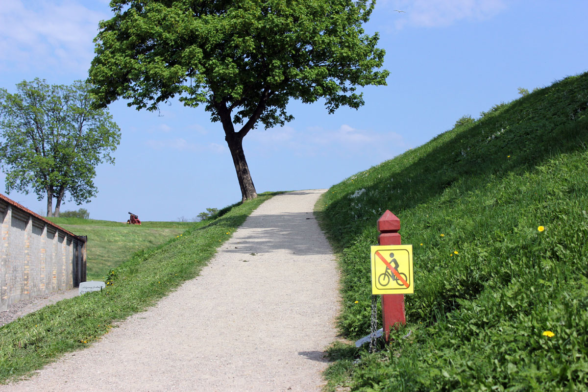 kastellet-interdit-velo