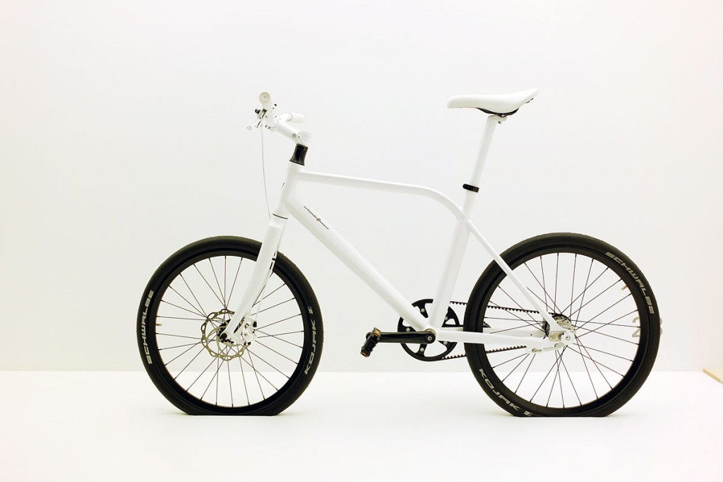 Thin Bike. Design : Schindlelhauer and G. Hill