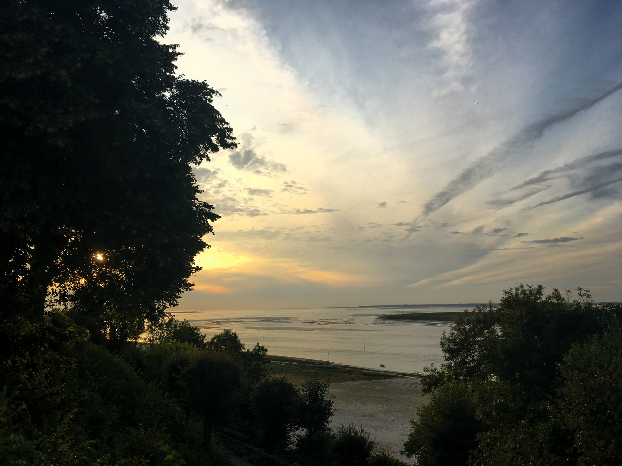 Véloroute de la Somme : jolies maisons, canards, boue, et chemin de halage